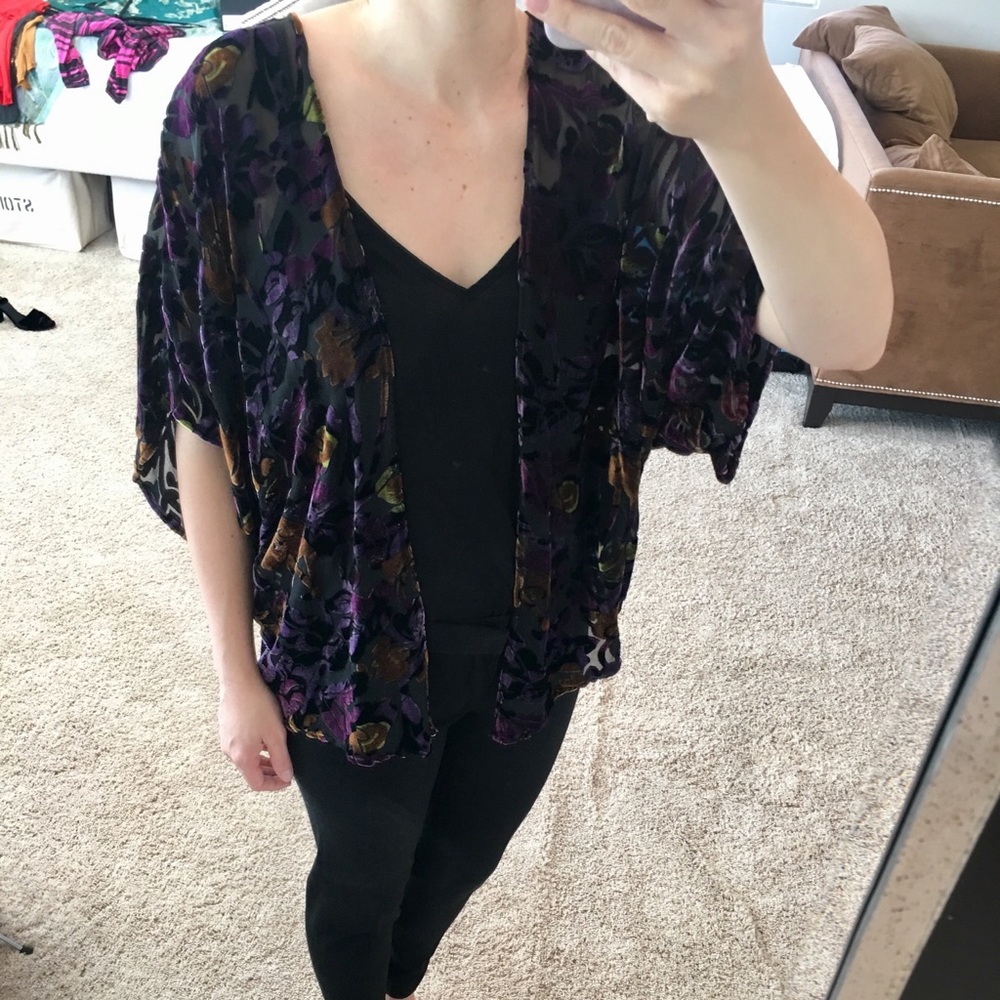 Winter kate velvet burnout mini kimono size small